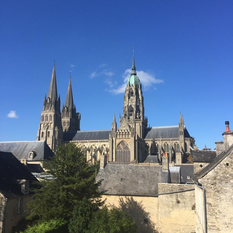 La Tour Louise Bed & Breakfast Bayeux Room photo