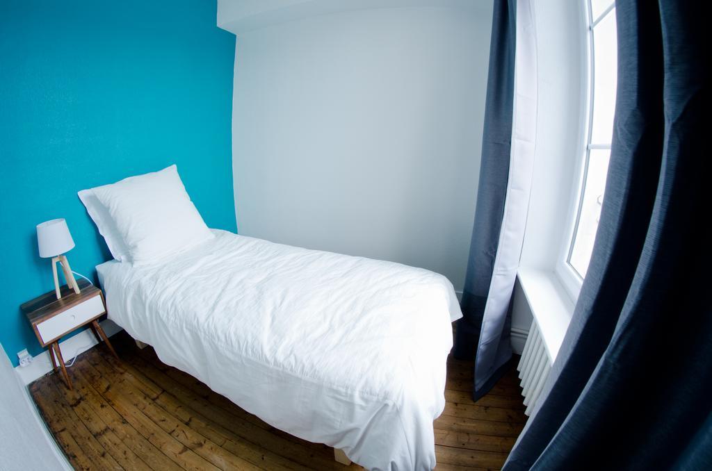 La Tour Louise Bed & Breakfast Bayeux Room photo