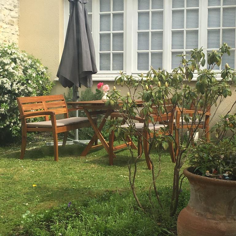 La Tour Louise Bed & Breakfast Bayeux Exterior photo